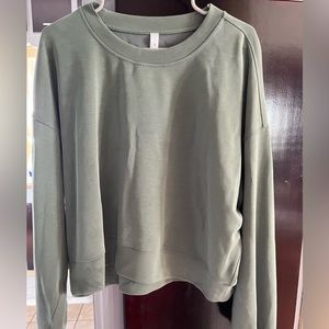 Lululemon softstreme crewneck